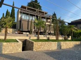 Luxury Apartments La Baia