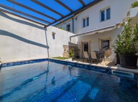 Stone House ZEN, ξενοδοχείο σε Grižane