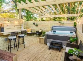 Hot Tub Fire Pit Oasis 3mi to Downtown