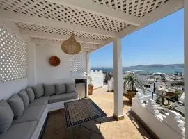 Dar Sharqi, Authentic Riad with Panoramic Sea View in Tangier