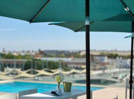 Ribera de Triana Hotel, hotel v destinácii Seville