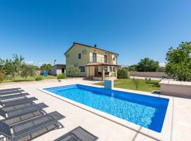 Villa Renata by aneo travel, hotel u gradu Cukrići