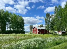 Trevlig villa mellan sjöarna i Vistträsk By.