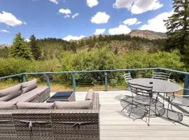 Cozy Riverfront Cabin with Fireplace & Deck