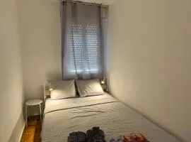 Habitación privada con baño compartido
