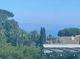 Villa avec piscine vue sur la mer