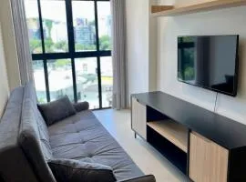 Apto Moderno com garagem passos a Vila Germânica