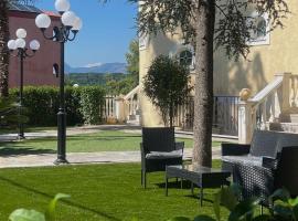 Villa Ilianna, hotel with pools in Igoumenitsa