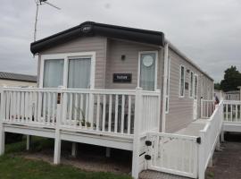 Dennys Holiday Home Pet Free, hotel u gradu Blekpul