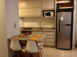 Lindo Apartamento 2 dormitórios, hotel in Chapecó