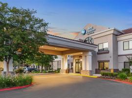 Best Western Valencia/Six Flags Inn & Suites, hotel v destinaci Santa Clarita