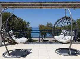Pelekanos Beachfront Apartment