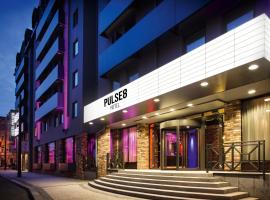 Hotel PULSE8 "ex Pentahotel Prague", hotel en Praga