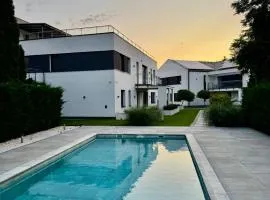 Penthouse Happy Seasons