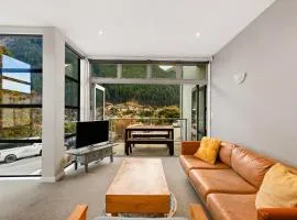 At Home on Hallenstein, entire 3 bedroom townhouse