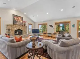 Wooded Escape in Tahoe Vista Private Hot Tub