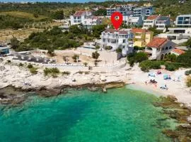 Studio Zecevo Rtic 8366a
