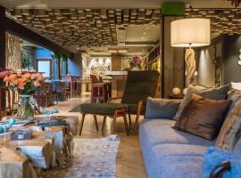 Wood Hotel, hotel di Gramado