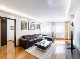 Skenderija Skyline Luxury- 2BR Apartment with Garage and Balcony