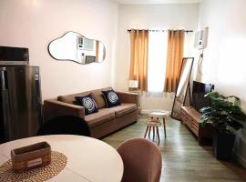 Cozy 1-BR Condo in Antara Residences, hotel a Talisay