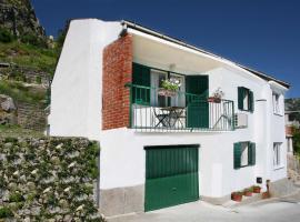 Holiday Home Miklica, Hotel in Klis