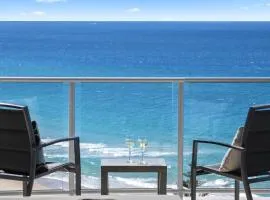 Beachfront 16th Floor, Ocean Views Talisman