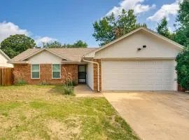 11 Mi to Lewisville Lake Family Home in Denton