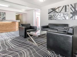 Econo Lodge, hotel in Temiskaming Shores