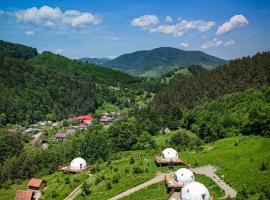 Zenzia Glamping Adult Only, Hotel in Piatra Neamţ