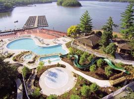 Tan-Tar-A Estates, hotell i Damsel