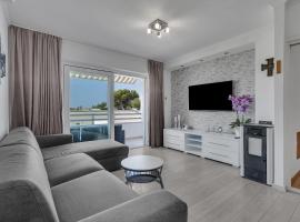 Apartment San Marino, hotel em Makarska