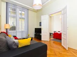 Luxury Opera Apartment