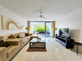 2 Bedrooms Apartment pool access