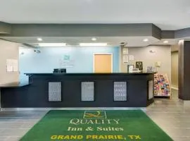 Quality Inn & Suites Grand Prairie South