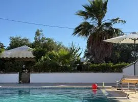 Malvischi Guesthouse - Garden & Pool