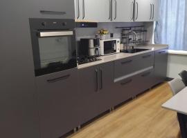 Lili's Flat, hotel a Angisa