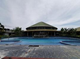 OYO 89972 Borneo Paradise Beach Hotel, hotell sihtkohas Kampong Laut