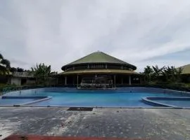 OYO 89972 Borneo Paradise Beach Hotel