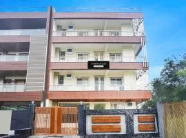 Townhouse Oak Sector 121 Noida Metro Station