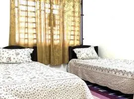 OYO Home 90492 Sena Homestay