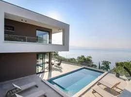 Stunning Home In Medveja