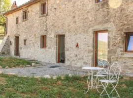 3 Bedroom Stunning Apartment In Arcidosso
