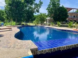 Shas Resort