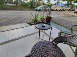 De Chukai Hotel, ξενοδοχείο σε Cukai