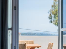 Liberty Suites Spetses, bed and breakfast en Spetses