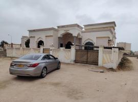 فيلا عوقد الشمالية North Aqad Villa, hotel v destinaci Salalah