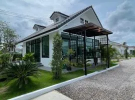 HomeGate Resort โฮมเกท รีสอร์ท