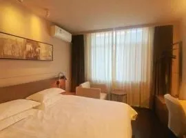 Jinjiang Inn Select Qingdao West Coast Coach Exhibition Center High-Speed Railway Station