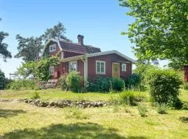 2 Bedroom Stunning Home In Kalmar
