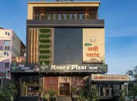 Hotel Money Plant